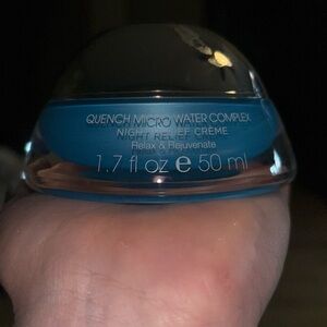 Quench Micro Water Complex Night Relief Crème - Blue